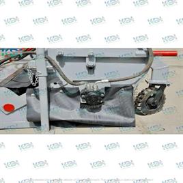 Hydraulic Broomer With Side Brush System And Water Sprinkling System