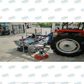 Hydraulic Broomer With Side Brush System And Water Sprinkling System