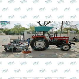 Hydraulic Broomer With Side Brush System And Water Sprinkling System