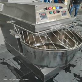 High speed spiral mixer