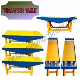 Manual Mild Steel Vibration paver block making machine, Capacity: 500-1000 Blocks per hour, Model Name/Number: TATAvibro01