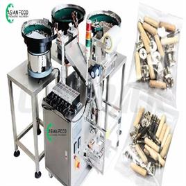 Automatic Nut, Bolt Packing Machine