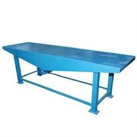 Vibro Forming Table with 5 Ton Capacity, Fully Automatic, 7.5 HP