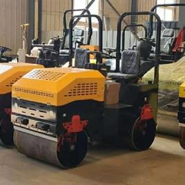 UNI1000 Concrete Road Roller