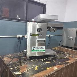 1000 Watt oil machine