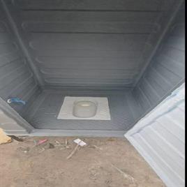 Plastic-Toilet