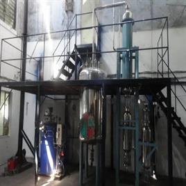 Steam distillation unit for essential oils