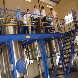 Industrial solvent extraction system