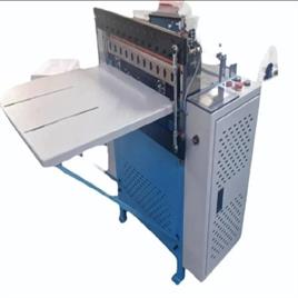 Non Woven Roll Cutting Machine