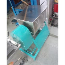 Stainless Steel Dough Making Machine, For Restaurant, Capacity: 30 Kg Per Hour