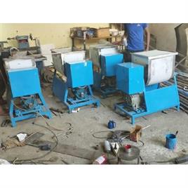 Stainless Steel Dough Making Machine, For Restaurant, Capacity: 30 Kg Per Hour