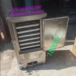 Stainless Steel Commercial Food Warmer Gas Idli Steamer, Capacity: 74