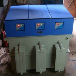 250 KVA Three Phase Oil Cooled Servo Voltage Stabilizer, 350 - 480 Volt