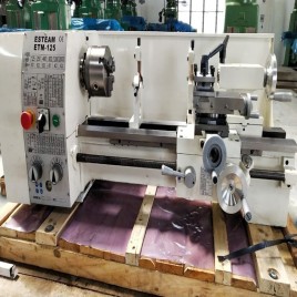 3 Feet Bench Lathe Machine, 26 MM