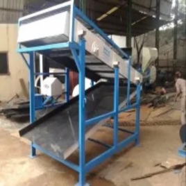 3 Hp Ms Steel Sections Sand Gravel Screening Machine, Capacity: 8 - 10 Tons Per Hour