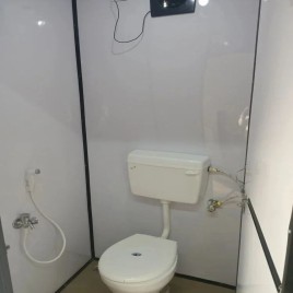 5 Feet Single Compartment Mild Steel Western Portable Toilet, 5x4x12Feet (LxWxH)