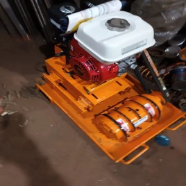 5 HP Greaves ENGINE BASED PLATE COMPACTOR, For Construction, 90 KG
