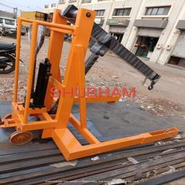500 kgs to 5000 kgs Yellow Manual Mobile Floor Crane