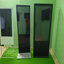 55 inches Touch Screen Computer Kiosks