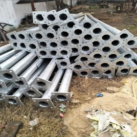6 m Round GI Street Light Pole