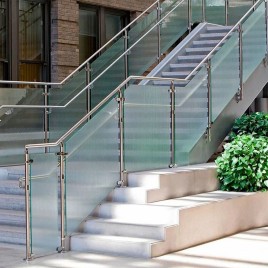7 Feet Stairs Glass Railing Spigot, For Mall