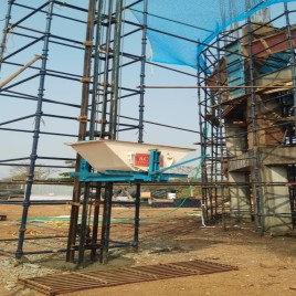 Acme-mh Building Construction Material Lift, Capacity: 1-2 ton, Maximum Height: 120 Mtrs