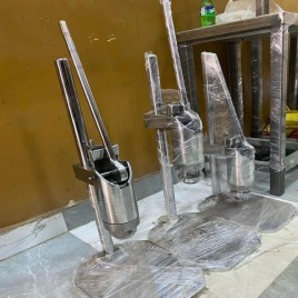Aerosol Crimping Machine (Manual), 3000 Bottles Per Day