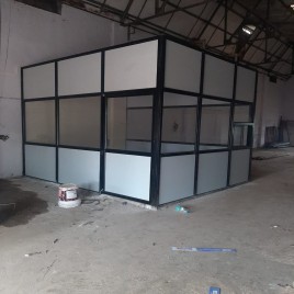 Aluminium   Glass   Partition,   For   Office