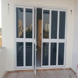 Aluminium Glass Door, Height: 3 Feet