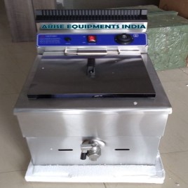 Arise Gas Fryer With Autocut Temperature, For Restaurant