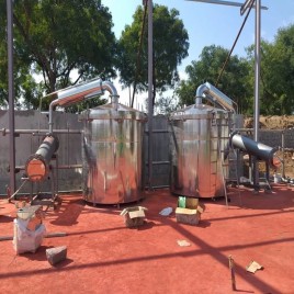 Aromatic Oil Distillation Plant, Capacity: 100 TPD