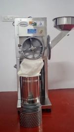 Asafoetida Powder Making Machine, Material Grade: Stainless Steel