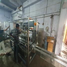 Automatic 20 liters oil jar filling machine in Uganda, 300 Jars/Hr