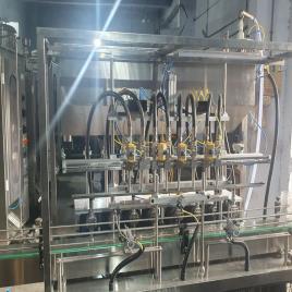 Automatic 20 liters oil jar filling machine in Uganda, 300 Jars/Hr