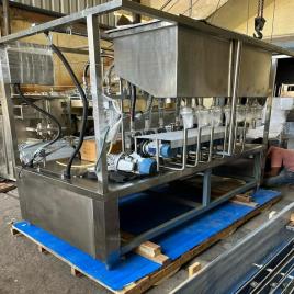 Automatic 20 liters oil jar filling machine in Kenya, 300 Jars/Hr