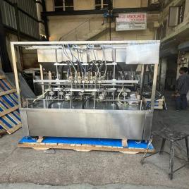 Automatic 20 liters oil jar filling machine in Kenya, 300 Jars/Hr