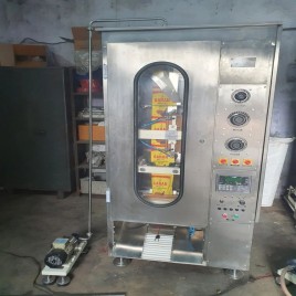 Automatic groundnut oil filling machine