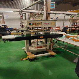 Automatic Heavy Duty Continuous Sealing Machine, 500 pouch/hour