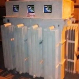 Automatic Mild Steel 800 kVA Oil Cooled Servo Voltage Stabilizer, For Industrial
