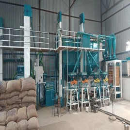 Automatic More Than 15 HP Industrial Wheat Flour Mill Machine, Capacity: 500 Kg/hr