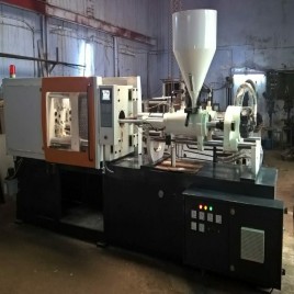 Automatic Plastic Injection Moulding Machine