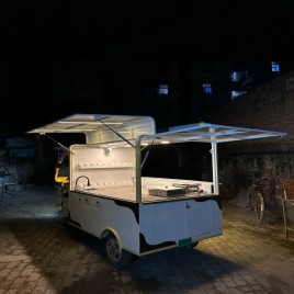 Battery E Rickshaw food cart
