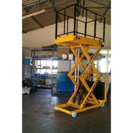 Battery Operated Scissor Lift