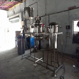 Bay Laurel Spices Oils Distillation Plants, Capacity: 5 TPD