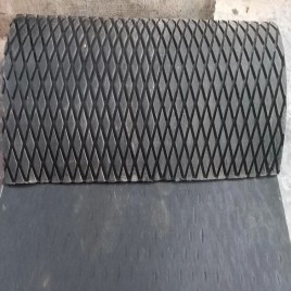 Black Diamond Groove Rubber Sheet