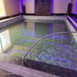 Blue Concrete Swimming Pool Manufacturers, Dimension: 30x40 Feet, 4 Feet