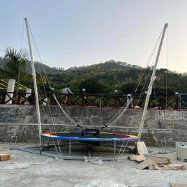 Bungee Jumping Trampoline