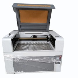 CO2 Laser Engraving Cutting Machine