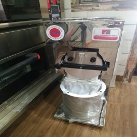 Commercial 1 HP Sugar Grinder Machine, Capacity: 15KG/hr