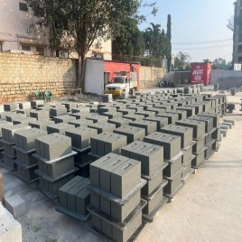 Concrete Block Making Machine, Automatic
